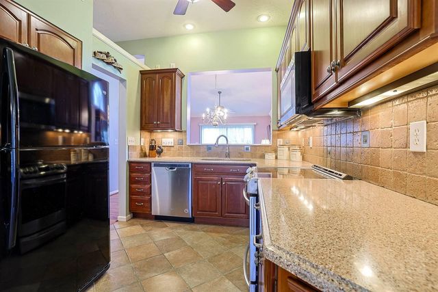 111 Hidden Ridge Court, Cold Spring, KY 41076