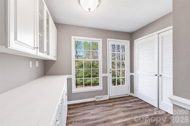 2916 Braewood Place, Charlotte, NC 28226