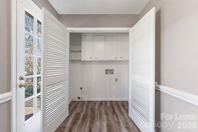 2916 Braewood Place, Charlotte, NC 28226