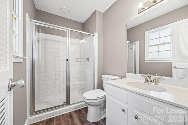 2916 Braewood Place, Charlotte, NC 28226