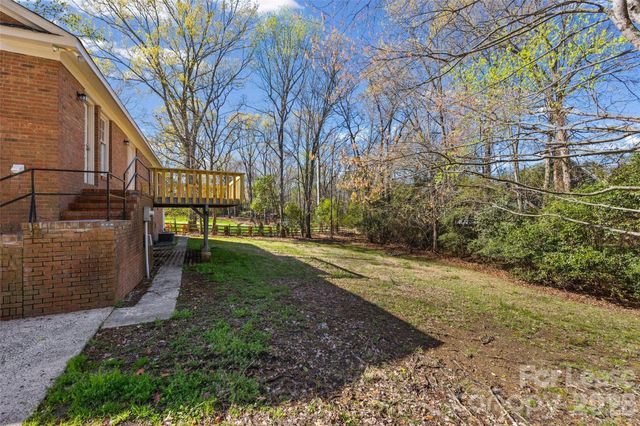 2916 Braewood Place, Charlotte, NC 28226