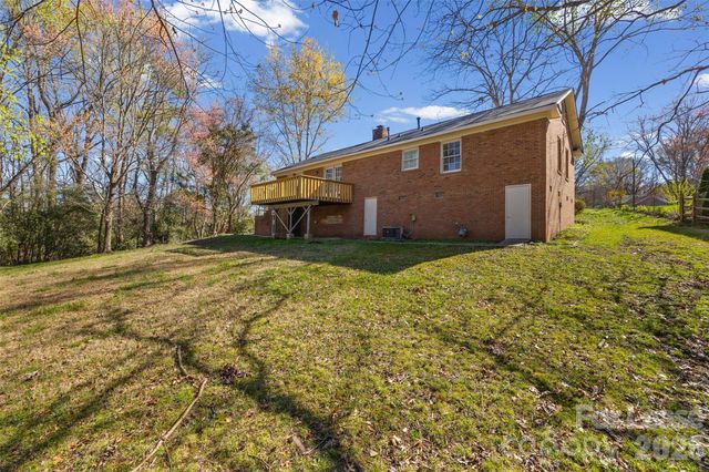 2916 Braewood Place, Charlotte, NC 28226