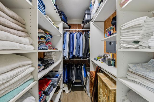 1910 NE 17th Terrace, Fort Lauderdale, FL 33305