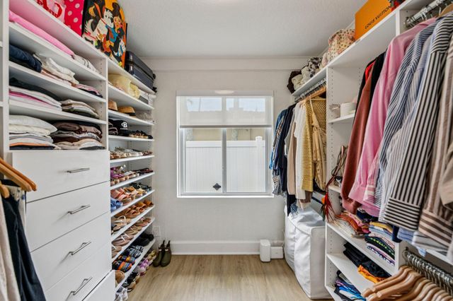 1910 NE 17th Terrace, Fort Lauderdale, FL 33305