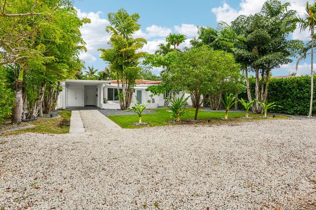 1910 NE 17th Terrace, Fort Lauderdale, FL 33305