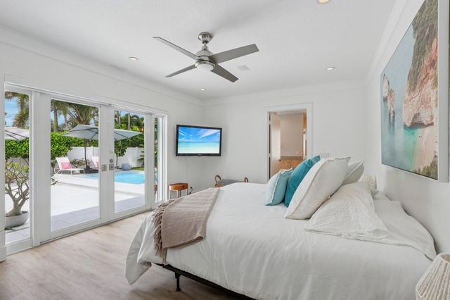 1910 NE 17th Terrace, Fort Lauderdale, FL 33305