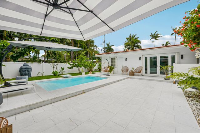 1910 NE 17th Terrace, Fort Lauderdale, FL 33305