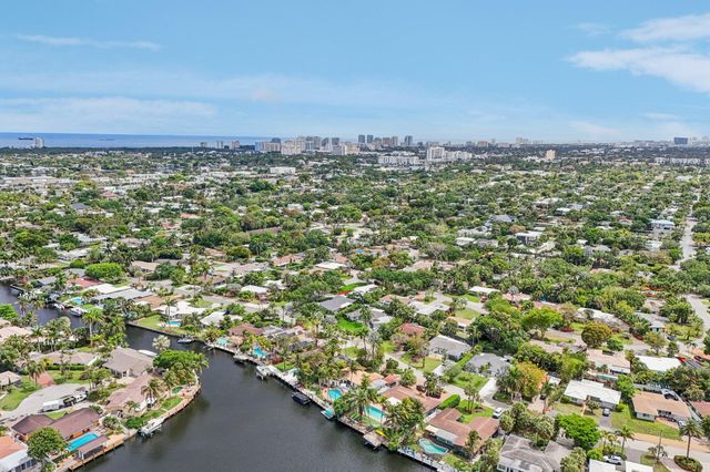 1910 NE 17th Terrace, Fort Lauderdale, FL 33305