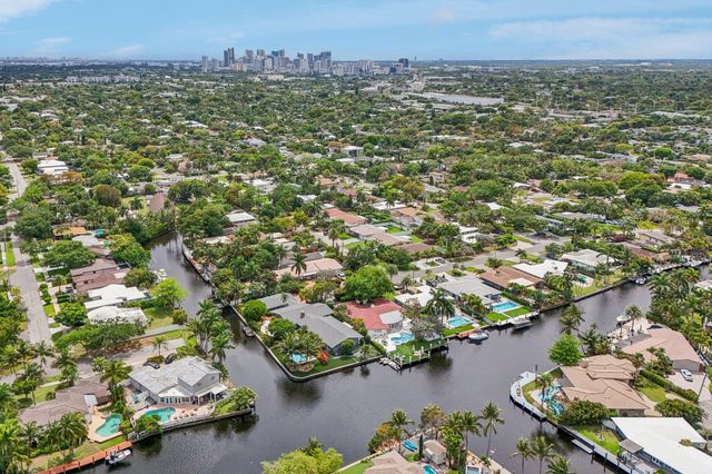 1910 NE 17th Terrace, Fort Lauderdale, FL 33305