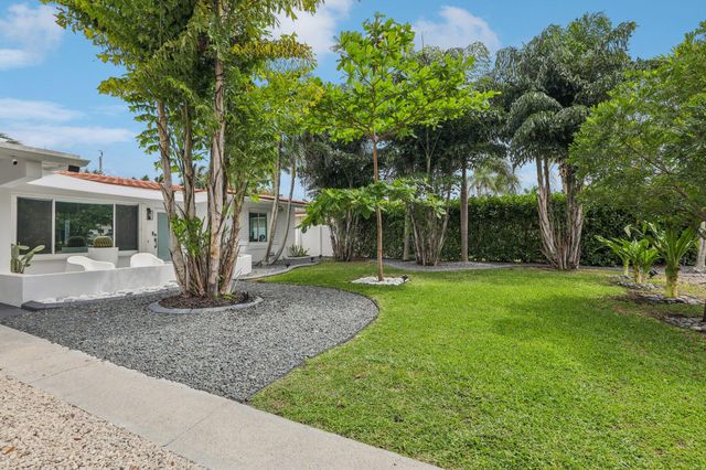 1910 NE 17th Terrace, Fort Lauderdale, FL 33305