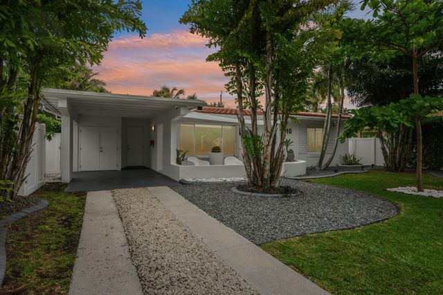 1910 NE 17th Terrace, Fort Lauderdale, FL 33305