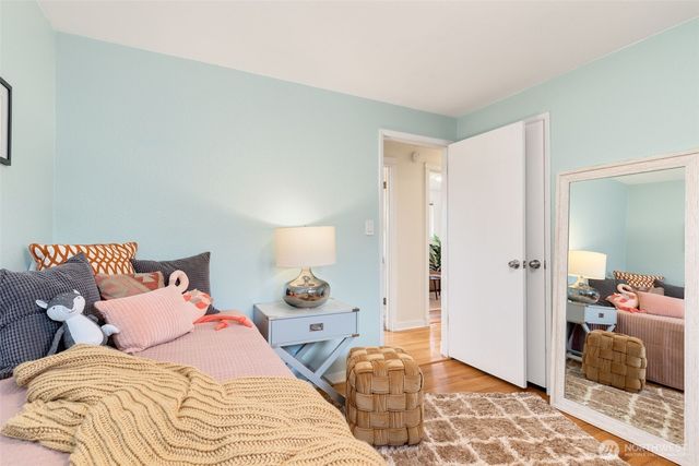 7515 215th Street SW, Edmonds, WA 98026