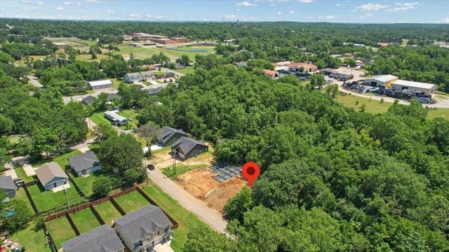 2560 S Scullin Avenue, Denison, TX 75020