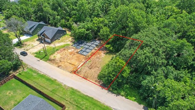 2560 S Scullin Avenue, Denison, TX 75020