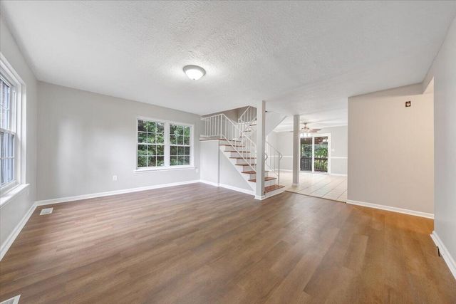 1702 Elbert Dr # 1704 # And, Roanoke, VA 24018