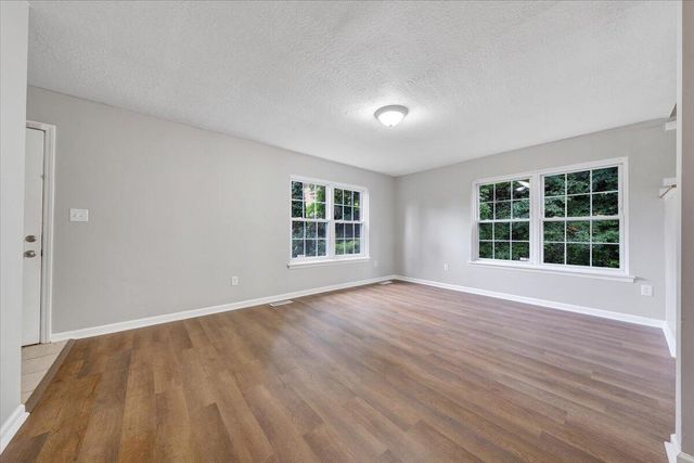 1702 Elbert Dr # 1704 # And, Roanoke, VA 24018