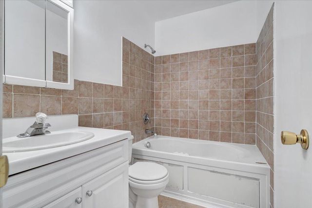 1702 Elbert Dr # 1704 # And, Roanoke, VA 24018