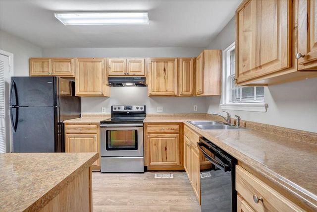 1702 Elbert Dr # 1704 # And, Roanoke, VA 24018