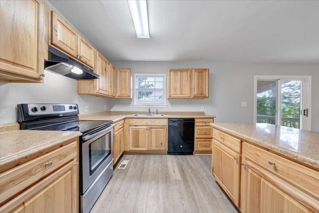 1702 Elbert Dr # 1704 # And, Roanoke, VA 24018