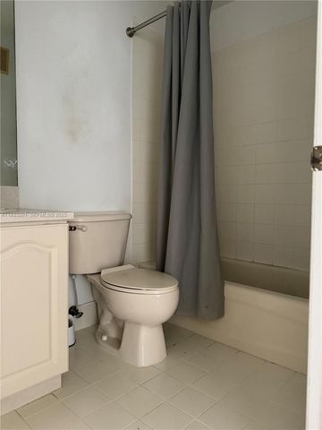 8854 W Flagler St 210, Miami, FL 33174