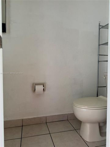 8854 W Flagler St 210, Miami, FL 33174