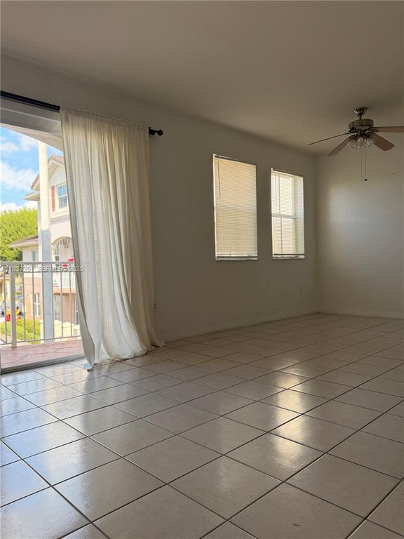8854 W Flagler St 210, Miami, FL 33174