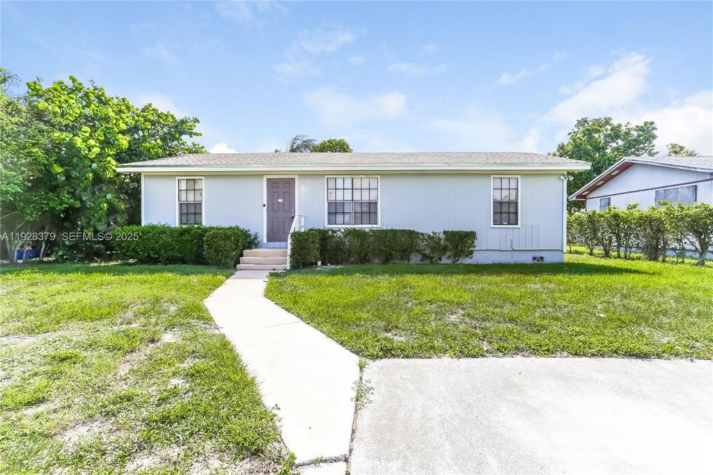 7303 Thatcher Ave 0, Lake Worth, FL 33462