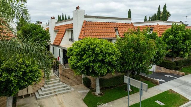 2206 N Broadway 27, Santa Ana, CA 92706