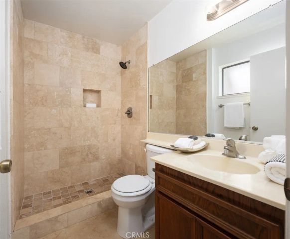 2206 N Broadway 27, Santa Ana, CA 92706