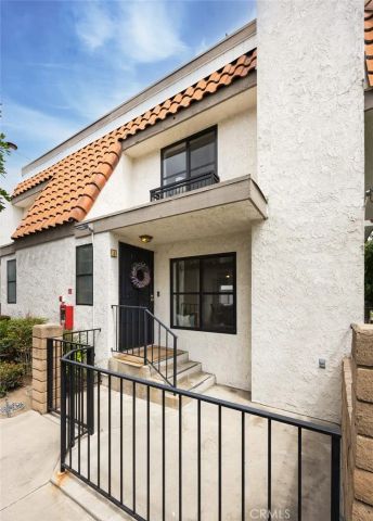 2206 N Broadway 27, Santa Ana, CA 92706