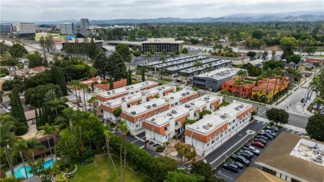 2206 N Broadway 27, Santa Ana, CA 92706