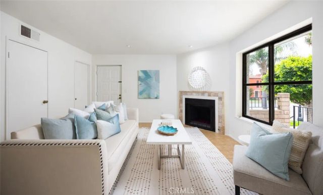 2206 N Broadway 27, Santa Ana, CA 92706