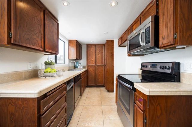 2206 N Broadway 27, Santa Ana, CA 92706