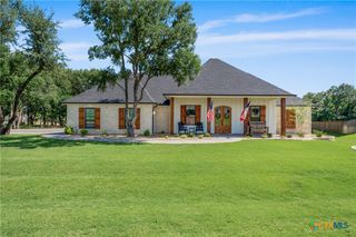 2029 Chalk Mill Crossing, Salado, TX 76571