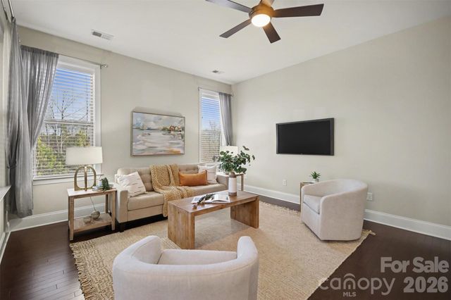 15828 Vale Ridge Drive, Charlotte, NC 28278