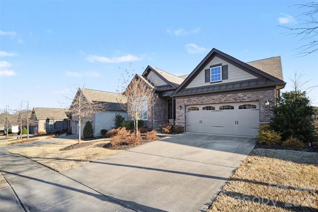 15828 Vale Ridge Drive, Charlotte, NC 28278