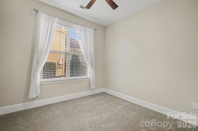 15828 Vale Ridge Drive, Charlotte, NC 28278