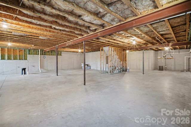 15828 Vale Ridge Drive, Charlotte, NC 28278