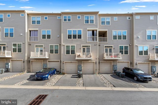 5926 LEBEN DR, Frederick, MD 21703