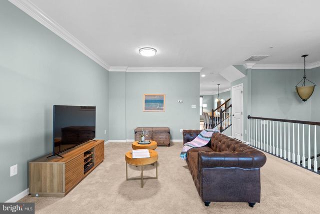 5926 LEBEN DR, Frederick, MD 21703