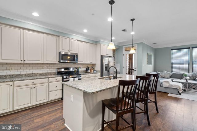 5926 LEBEN DR, Frederick, MD 21703