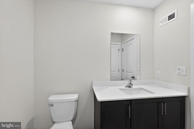 70 CONTINENTAL WAY, Bridgeport, PA 19405