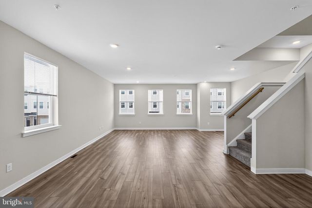 70 CONTINENTAL WAY, Bridgeport, PA 19405