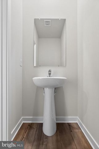 70 CONTINENTAL WAY, Bridgeport, PA 19405