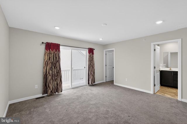 70 CONTINENTAL WAY, Bridgeport, PA 19405