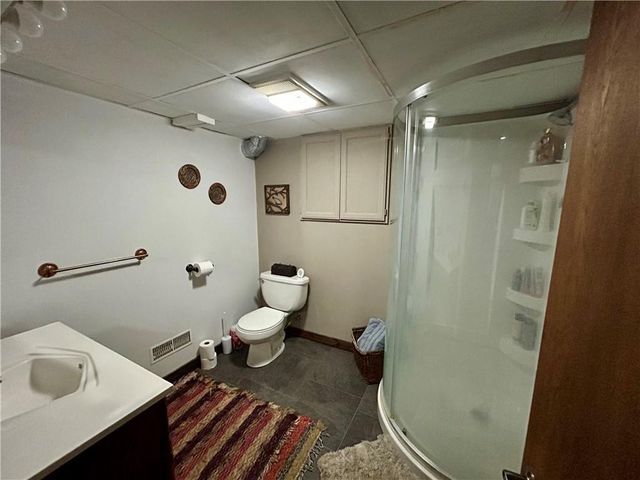 2226 Valley View Place, Eau Claire, WI 54703