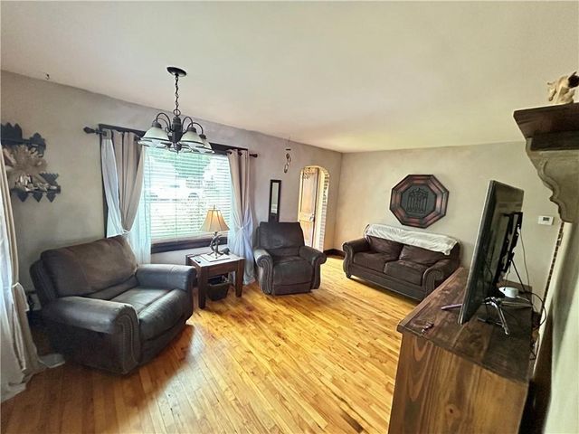 2226 Valley View Place, Eau Claire, WI 54703