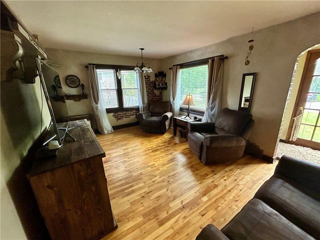 2226 Valley View Place, Eau Claire, WI 54703