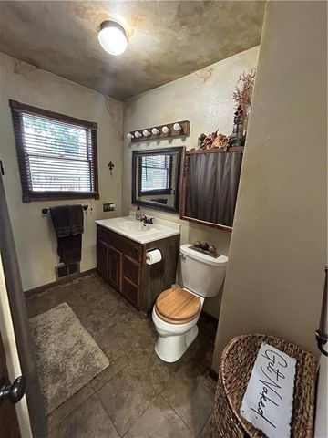 2226 Valley View Place, Eau Claire, WI 54703