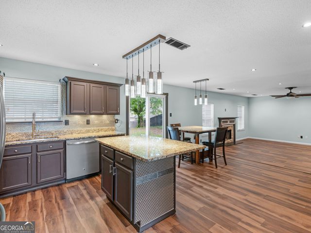 424 Browning Field Way, Hampton, GA 30228